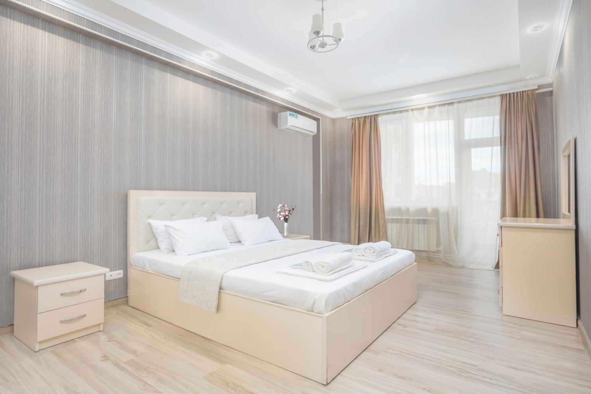 2 Bedrooms 2 Bathrooms Large And Lux Apartment Best Location Yerevan Exterior photo